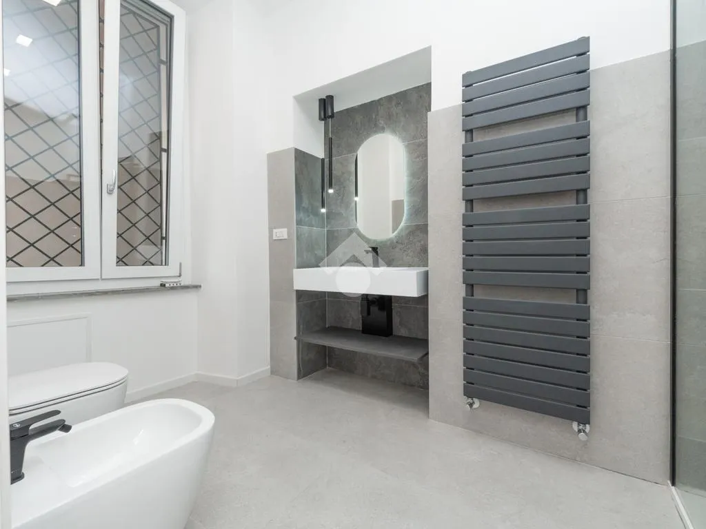 Salles de bain - Completely Reworked Apartment in Giaveno