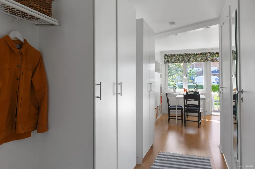 Toad - Bright Apartment with Garden in Rävlanda