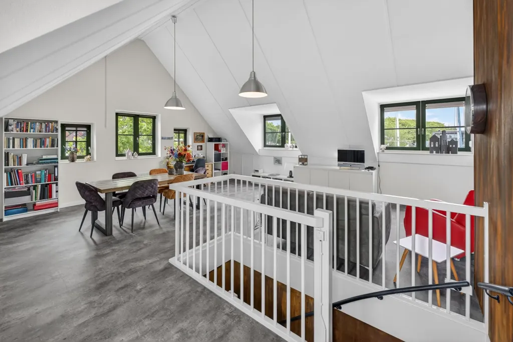 Living Room - Half-Freestanding House with Harbour View in Oude-Tonge