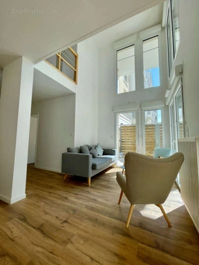 Séjour - Duplex T4 avec Terrasse au Village Eiffel, Le Blanc-Mesnil