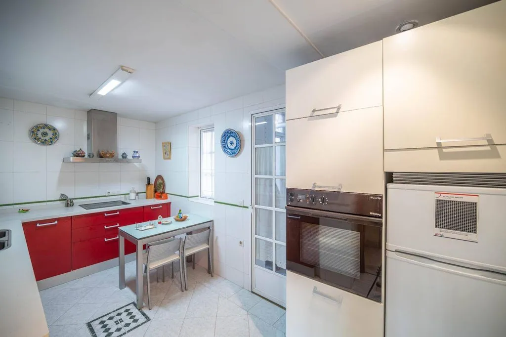 Köök - Luxury Flat with Balcony in Gran Capitán, Granada