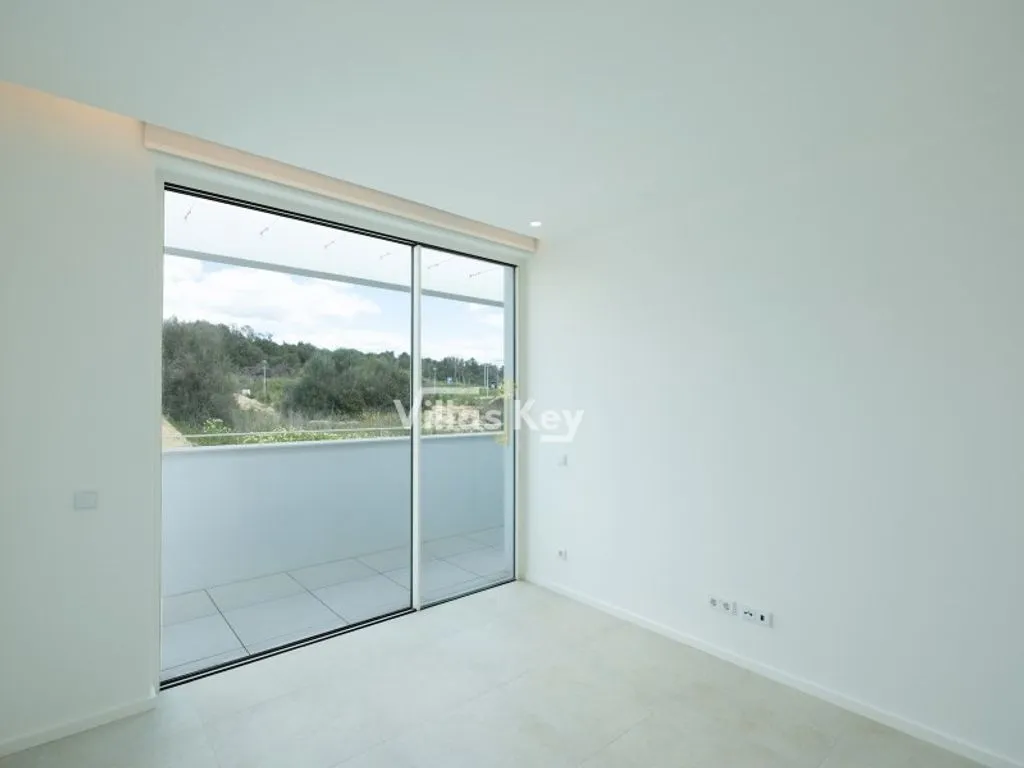 Pièces - Modern Villa with Pool in Lagos, Portugal
