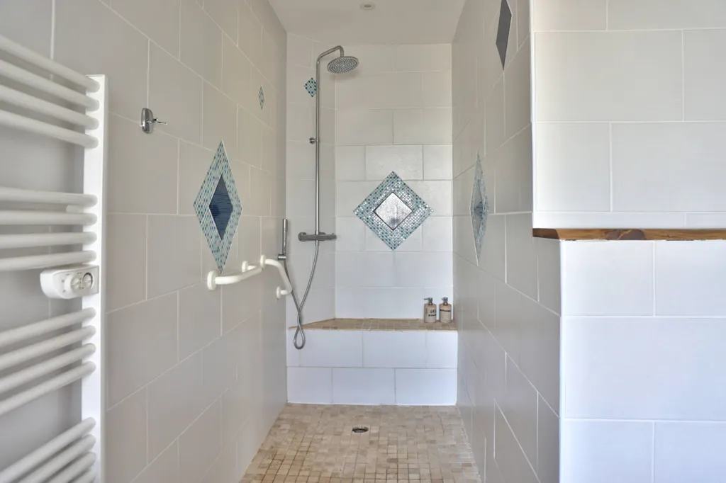 Salles de bain - Longère en Pierre avec Gîte à 5 mn de Guingamp