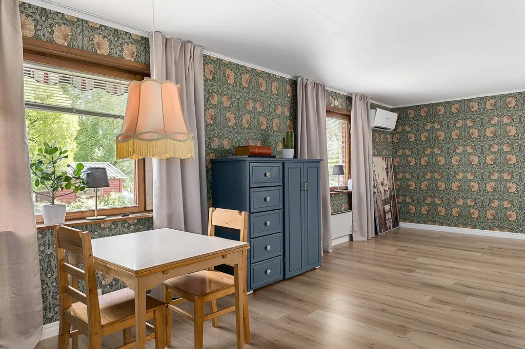 Sala da pranzo - Villa with Garden near Burträsk
