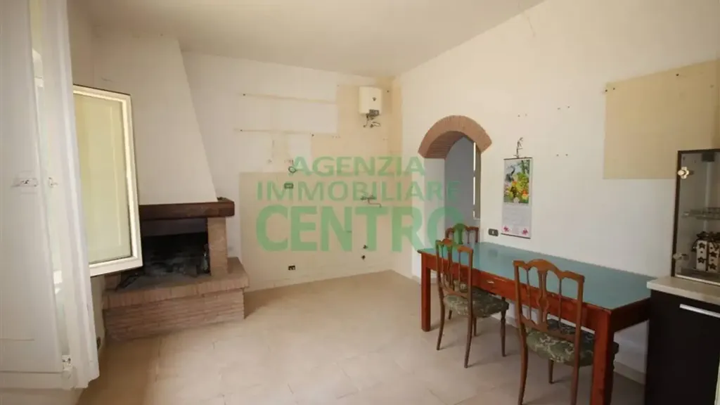 Appartement 8 pièces à IT