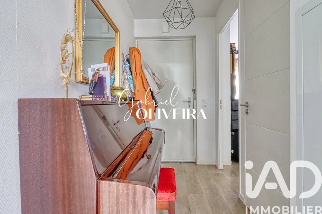 Hallway - Duplex with Balcony in Montmagny