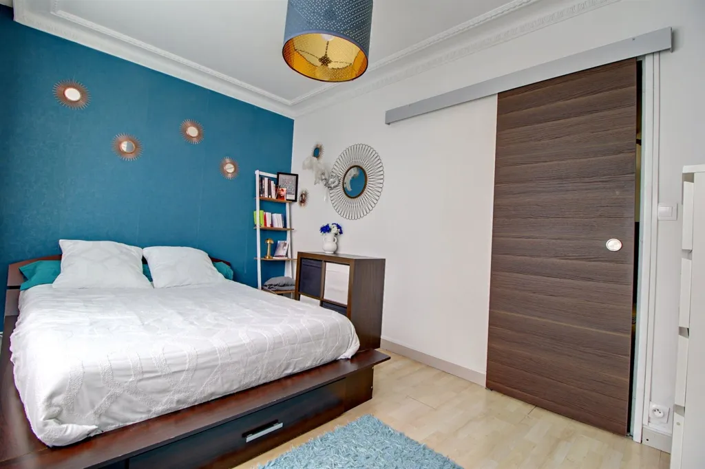Bedrooms - Duplex Apartment with Terrace in Cergy