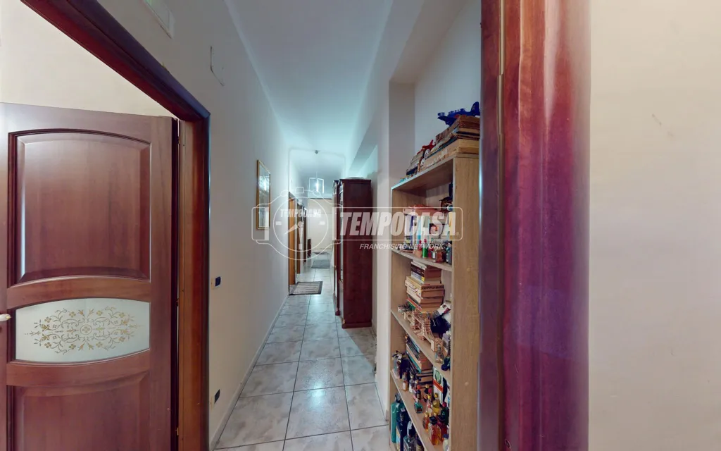 hallway_entrance