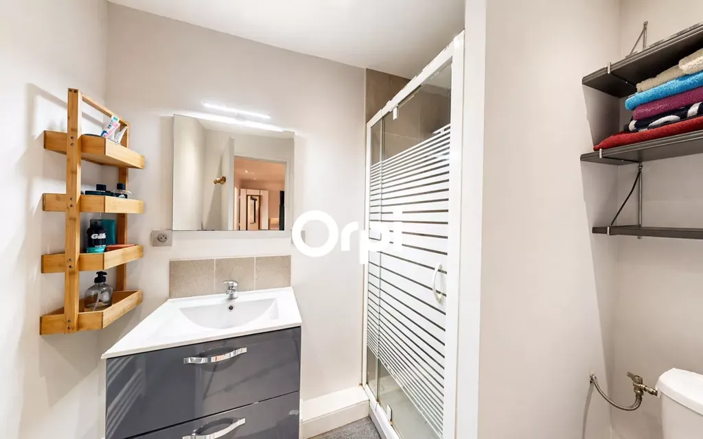 Salles de bain - Appartement T2 avec Terrasse dans le Quartier des Chalets à Toulouse