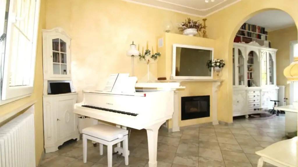 Living Room - Rustic Villa with Garden in Cesena
