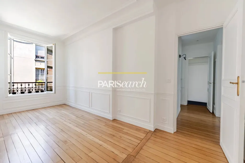 Soggiorno - Haussmannian Flat with View in Paris 12