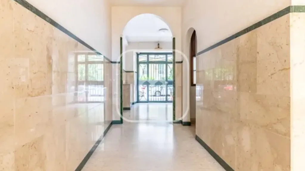 Esik - Apartment with Balcony in Cinecittà, Rome