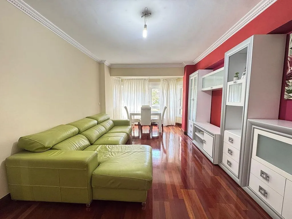 Elutuba - Apartment with Balcony in Getxo's Polígono Rojo