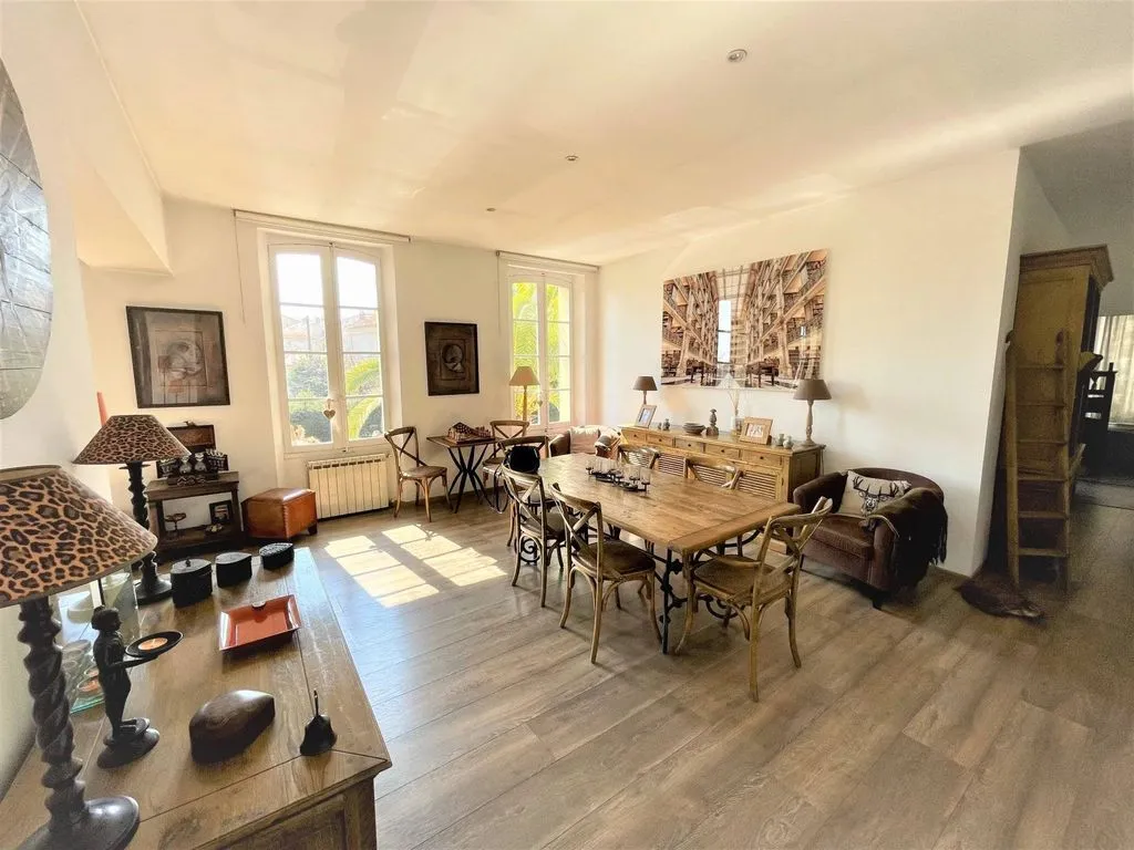 Salle à manger - Appartement Luxueux avec Terrasse à Cannes