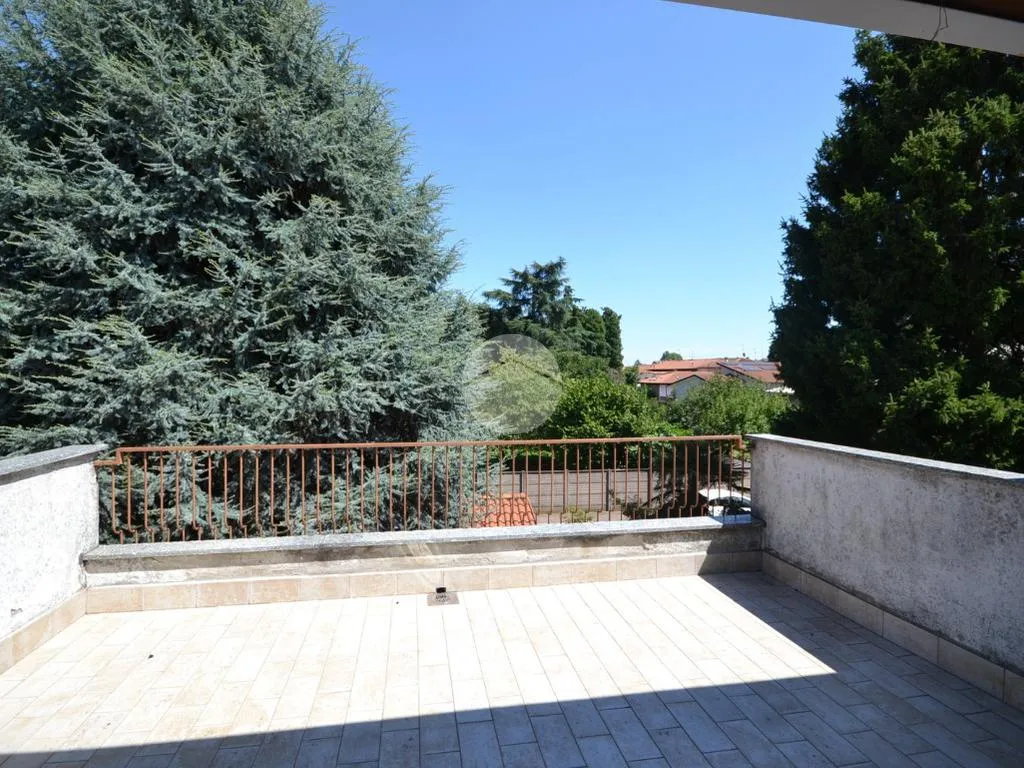 Terrass - Detached Villa with Garden in Vittuone