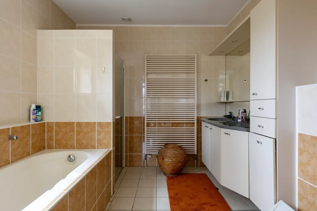 Vannitoad - Penthouse with Three Balconies in Rolde Centre