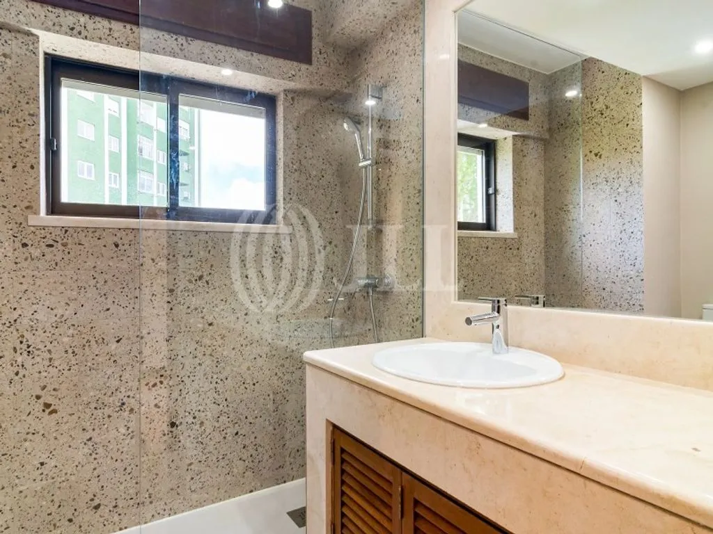 Bathrooms - Renovated Apartment with Balcony in Cascais