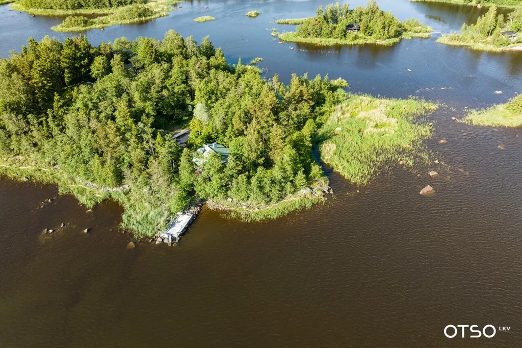 Aerial - Winter Cottage with Sauna on Hästikari Island