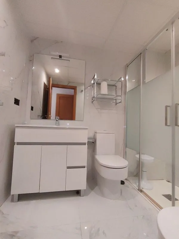 Salles de bain - City Centre Flat with Balcony in Alicante