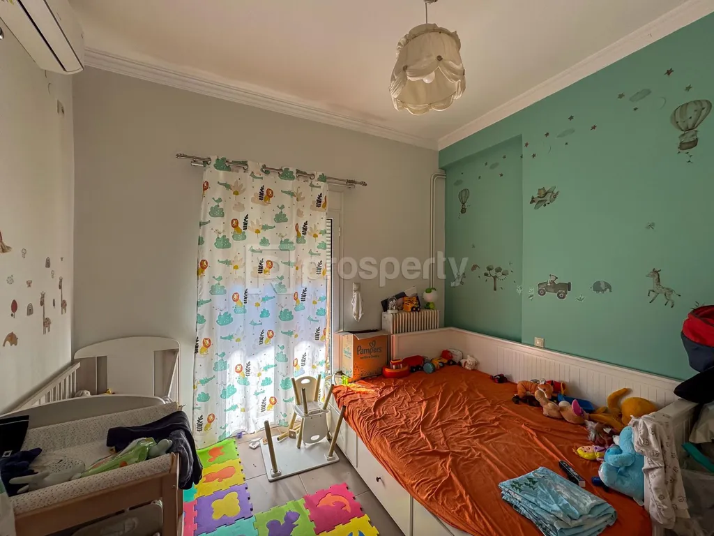 Chambres - First-Floor Apartment with Green View in Agyia, Patra