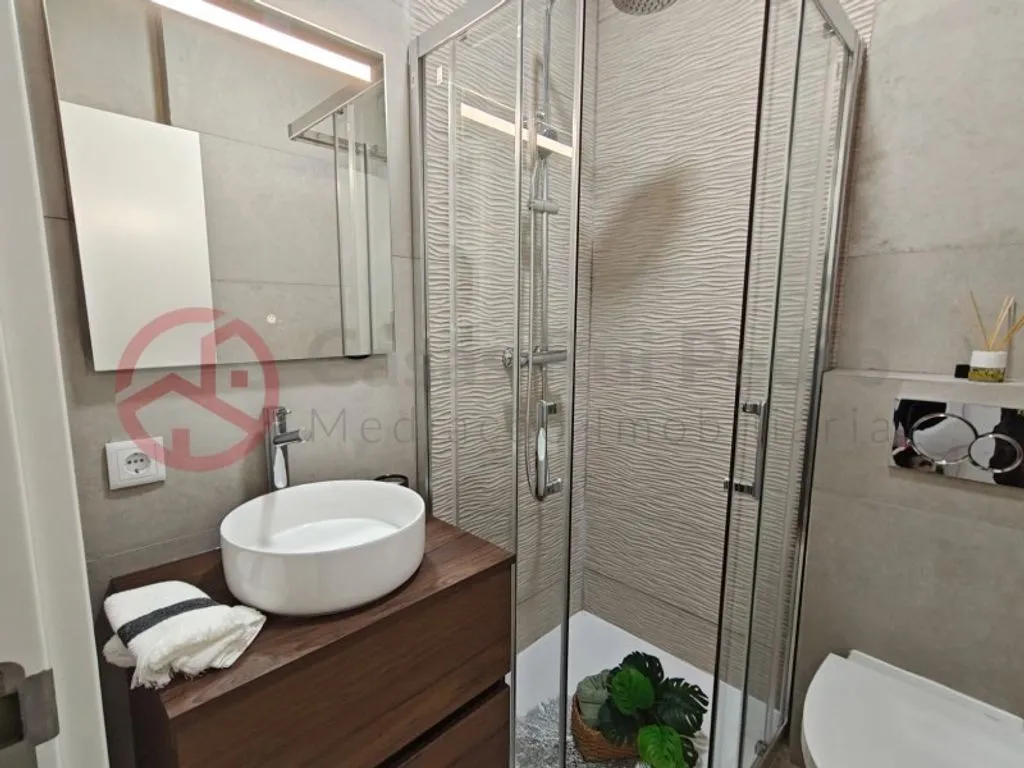 Vannitoad - Luxury Flat with Patio in Benfica, Lisbon