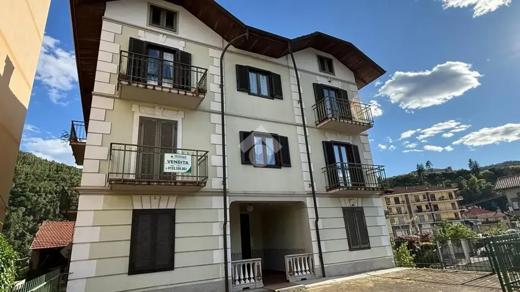 Extérieur - Apartment with Three Balconies in Lanzo Torinese