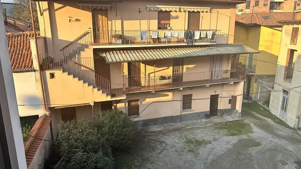 Rõdu - Terraced House with Balconies in Cesano Maderno