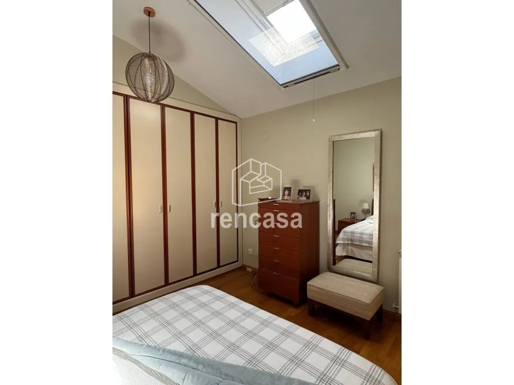 Magamistoad - South-Facing Duplex Apartment with Balcony in Prat de la Riba