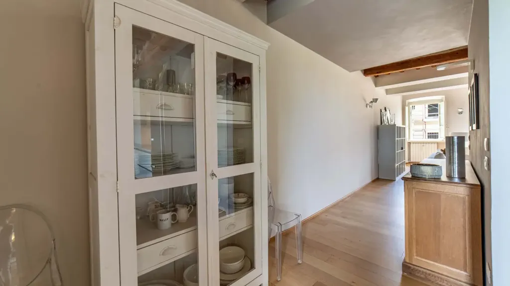 Esik - Apartment with Historic View in Lucca