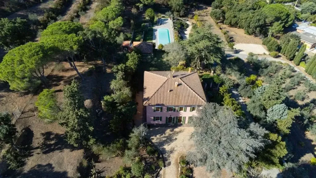 Õhuvaade - Historic Villa with Pool in Porto Azzurro