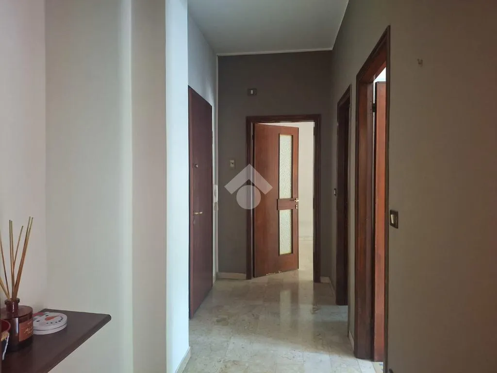 Entrée - Apartment with Balcony in Savona