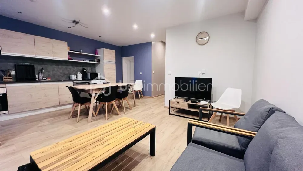 Elutuba - City Centre Apartment with Garden in Châteauroux