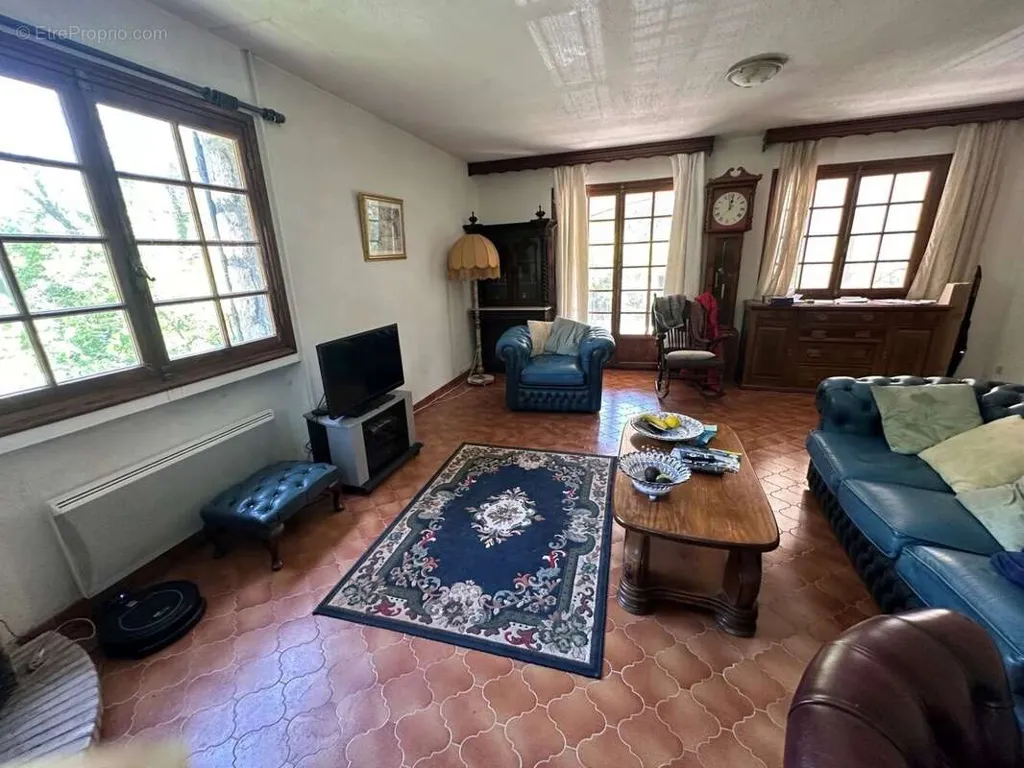 Séjour - Maison au Calme avec Piscine près de Valberg