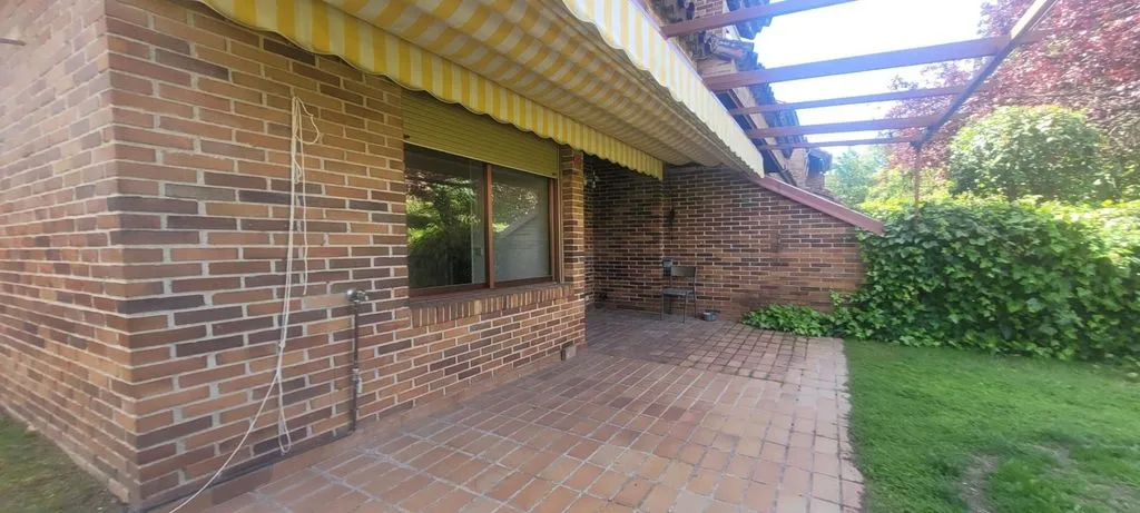 Terrasse - Luxury Semidetached House with Pool in Majadahonda