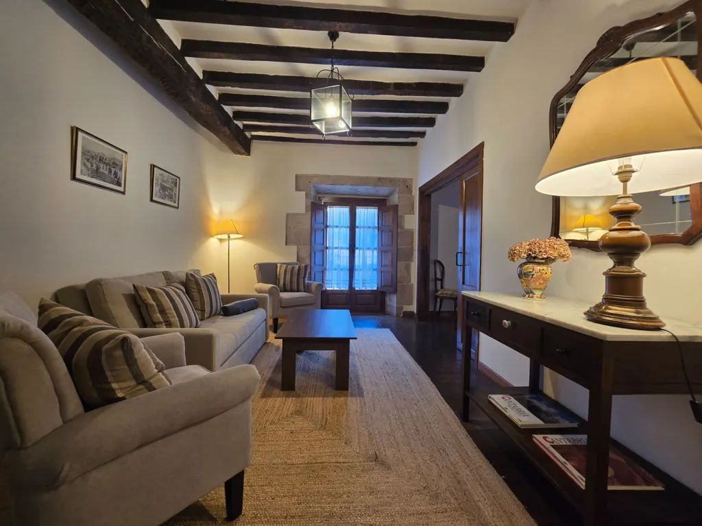 12-room house in Valdáliga