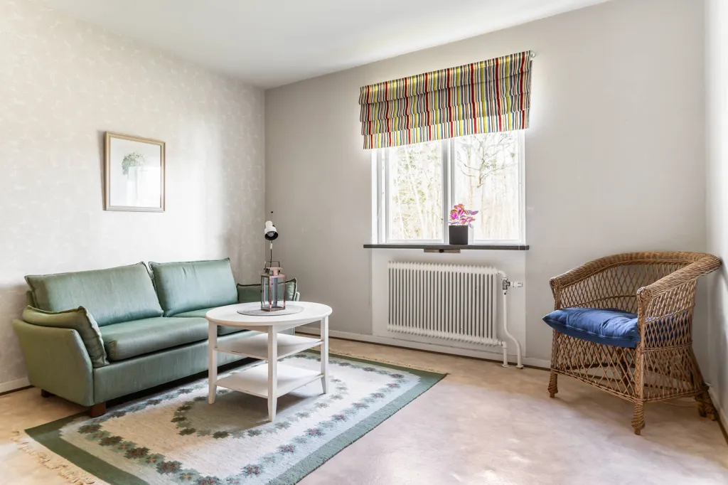 Séjour - Charming 1950s Villa with Garden in Rickarum