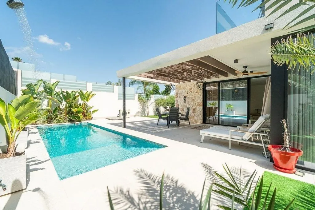 pool_area