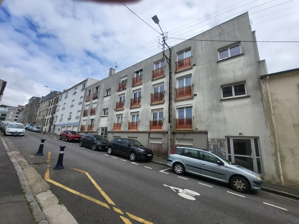 Exterior - 2-Bedroom Apartment in Brest
