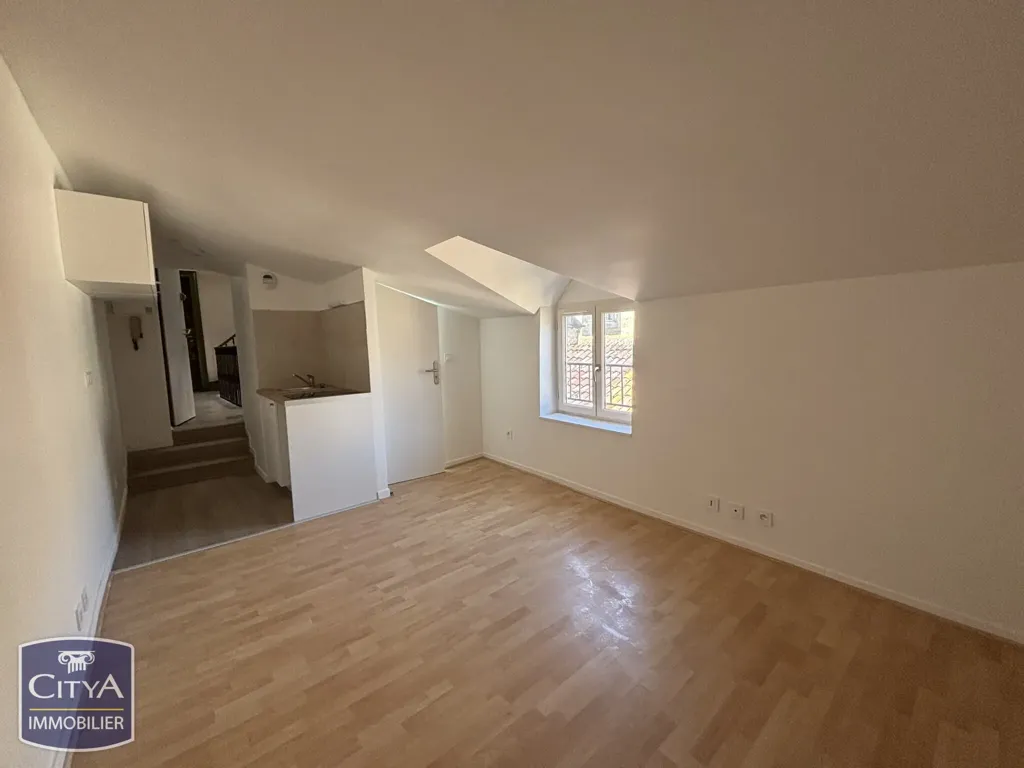 Pièces - Appartement 1 Pièce avec Vue sur Bordeaux