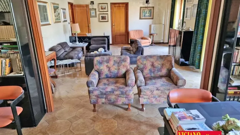 Séjour - Apartment with Triple Exposure in Foggia