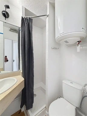 Salles de bain - Studio Meublé dans Résidence Étudiante à Bordeaux
