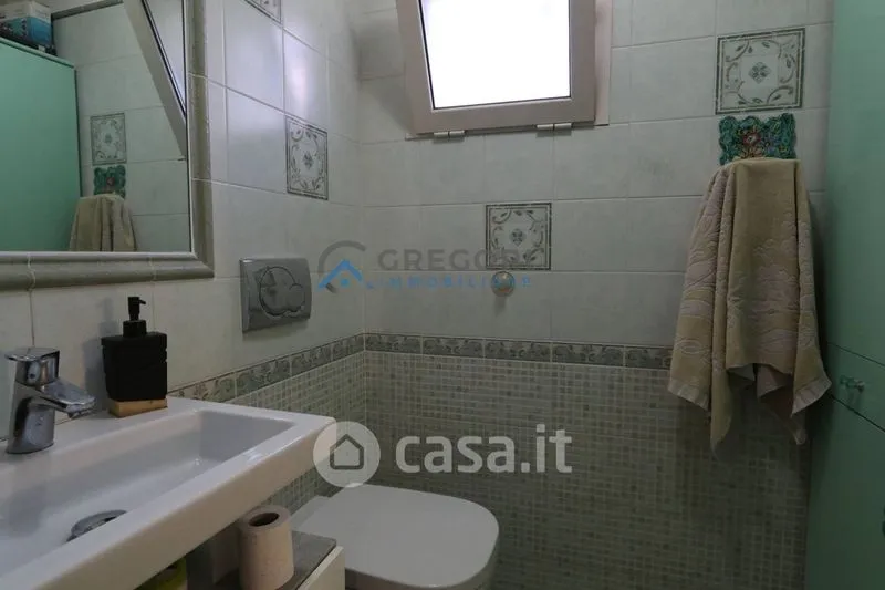 Salles de bain - Modernised Semi-Detached House with Garden in Controguerra