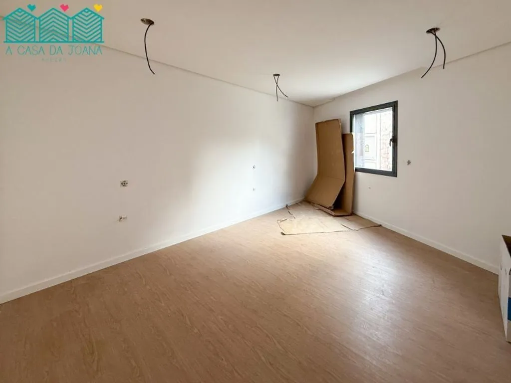 Pièces - Luxury Flat with Balcony in Aveiro
