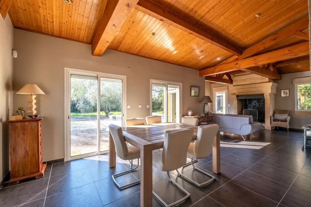 Söögituba - Exceptional House with Pool near Périgueux