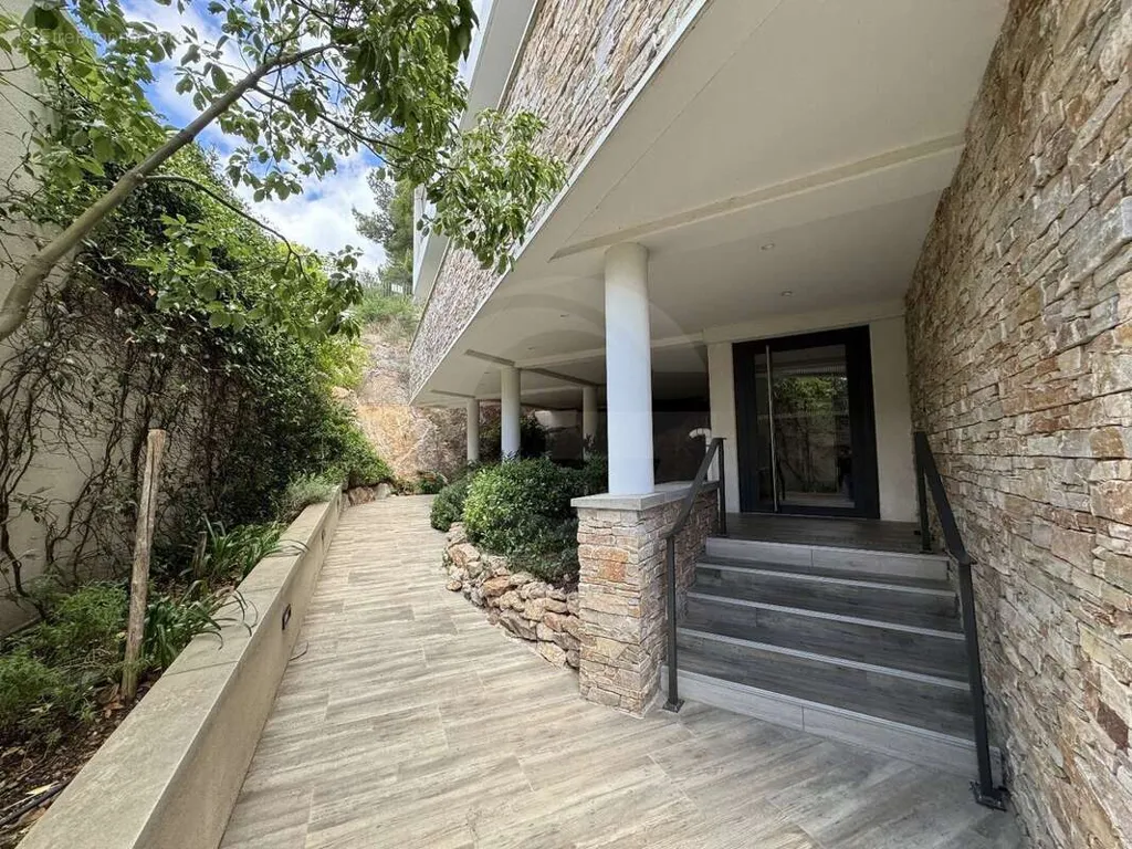 Jardin - Appartement 4 Pièces avec Terrasse à Sète
