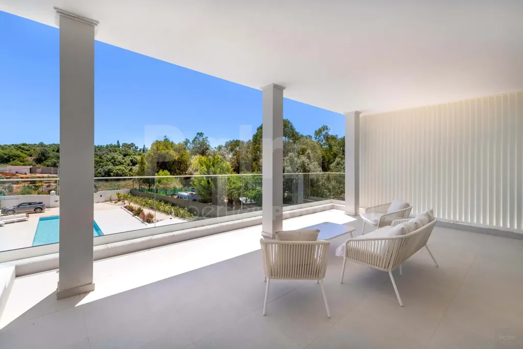 Bassein - Luxury Villa with Heated Pool in Central Alvor