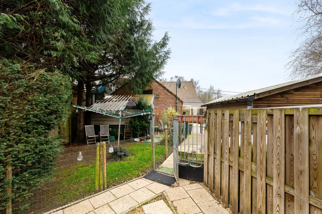 Aed - Half-Open Building with Large Garden in Lummen