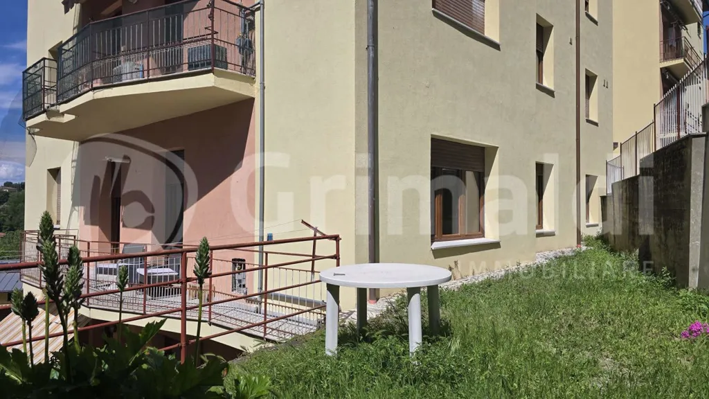 Välivaade - Restored Apartment with Balcony in Siena