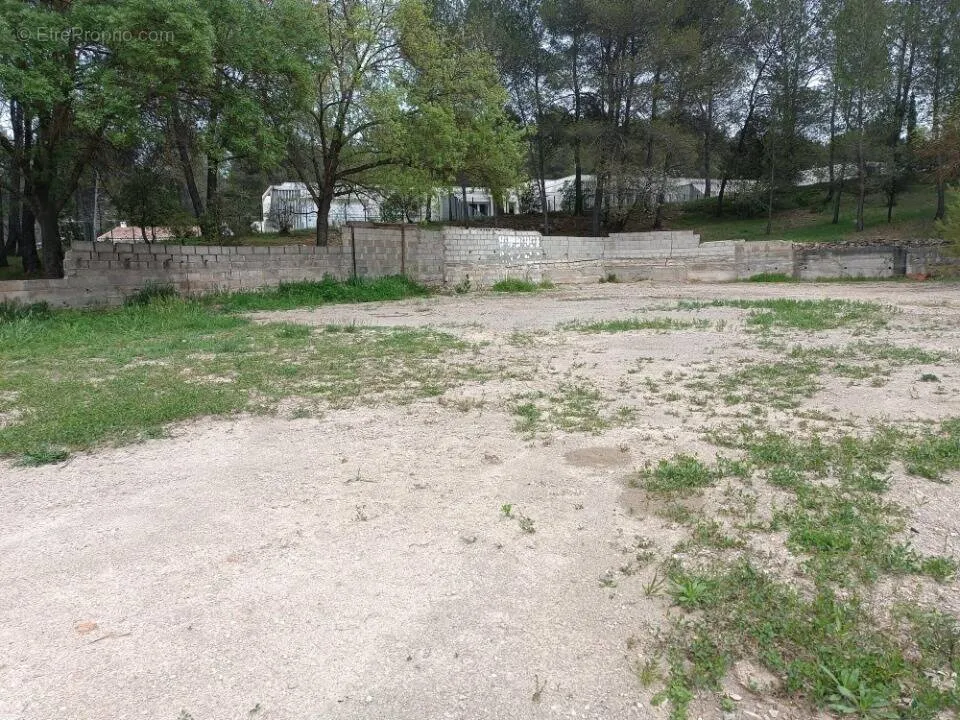 Aed - Buildable Land with Garden near Montpellier