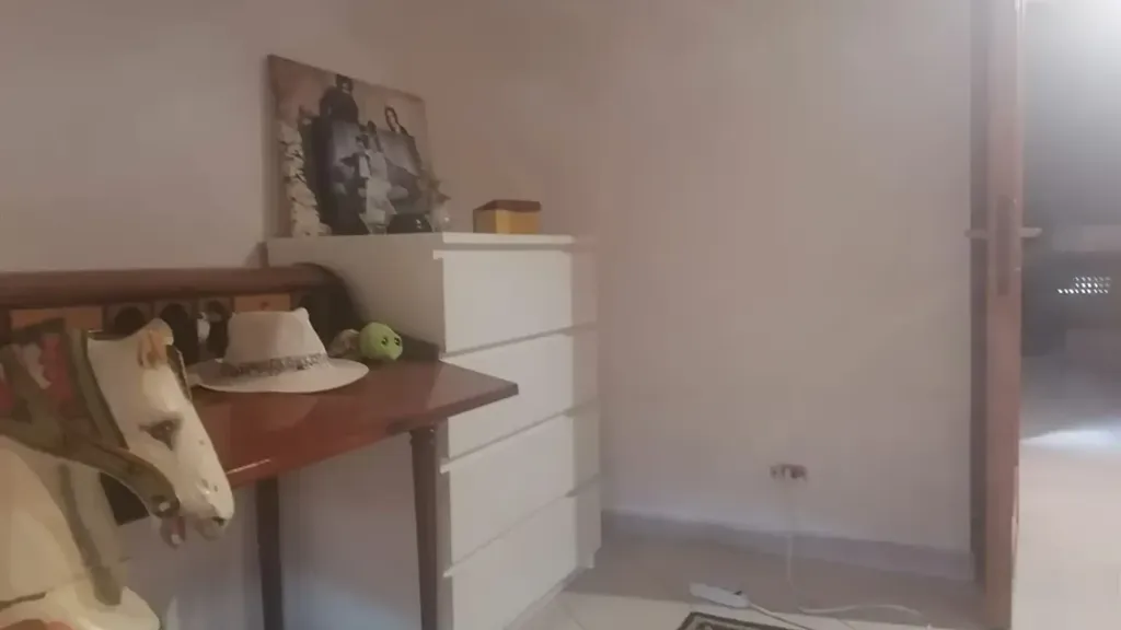 Chambres - Rearranged Apartment with Garden in Colonna